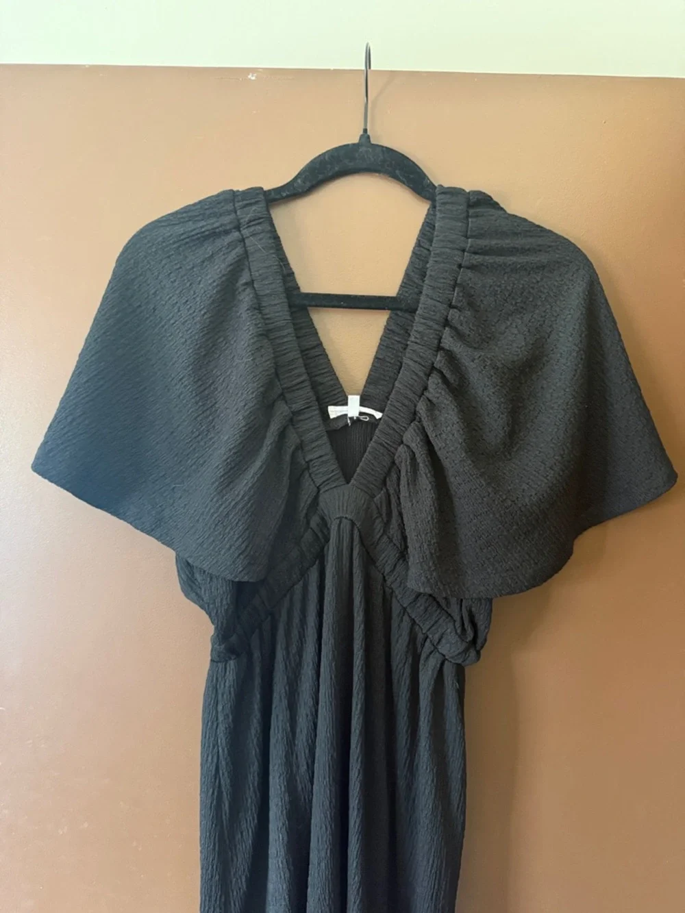 AEMI + Co Black Maxi Dress - Picture 2 of 7